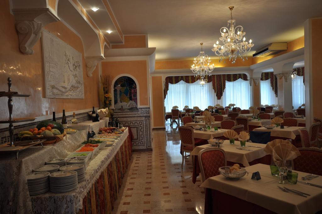 Hotel Real Sottomarina Εξωτερικό φωτογραφία